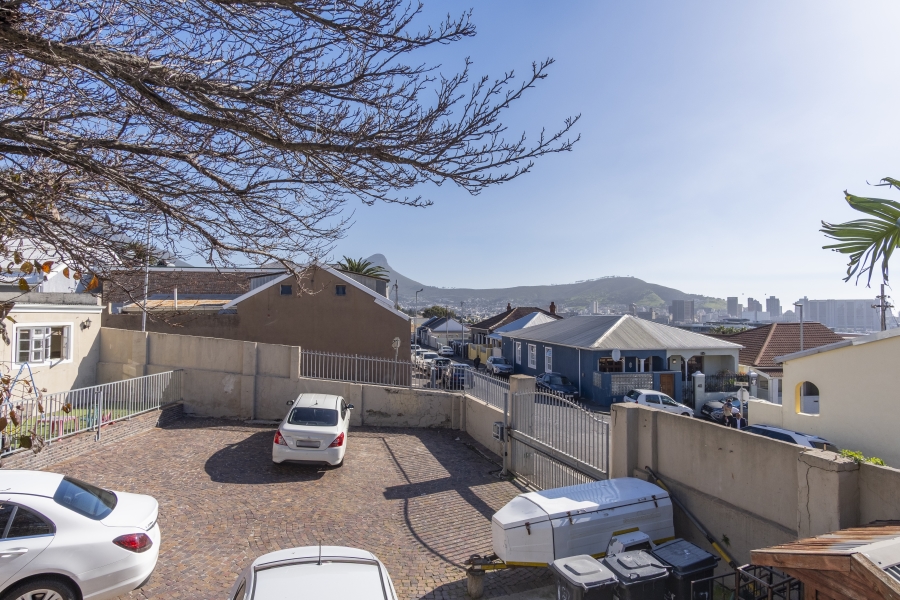 8 Bedroom Property for Sale in Walmer Estate Western Cape